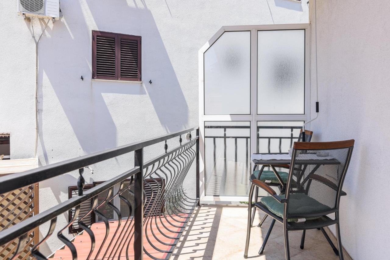 Apartmani Suki Trogir Ngoại thất bức ảnh