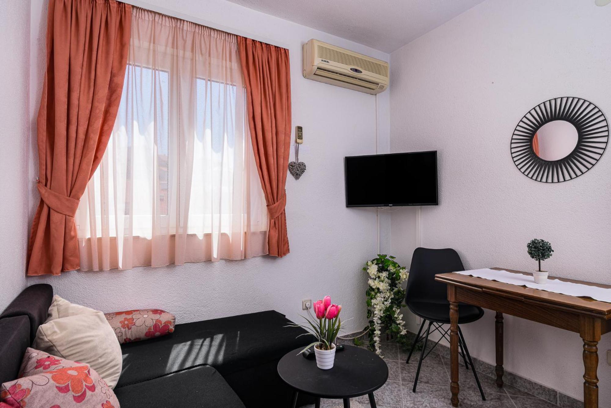 Apartmani Suki Trogir Ngoại thất bức ảnh